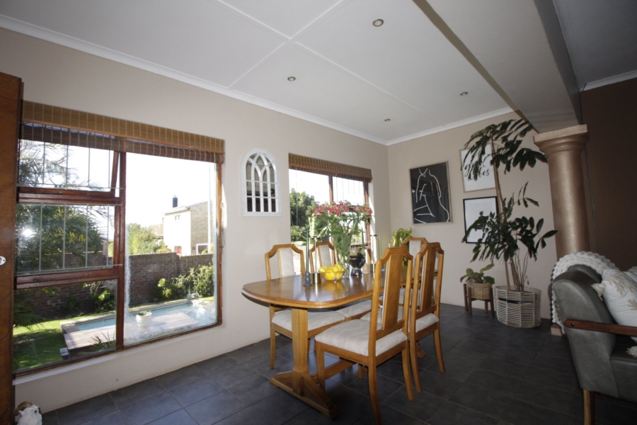4 Bedroom Property for Sale in Noorsekloof Eastern Cape